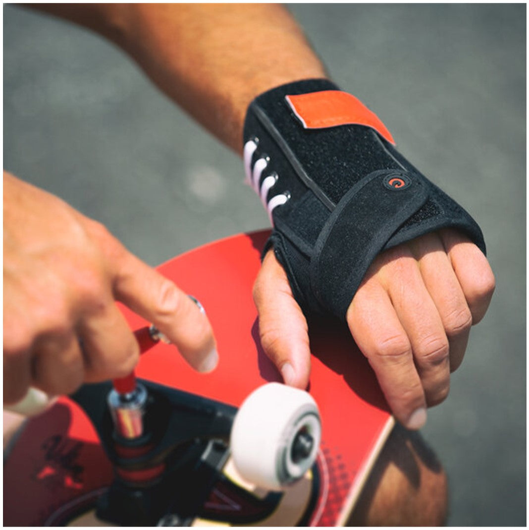 Ennui Allround Wrist Guards - Lucky Skates
