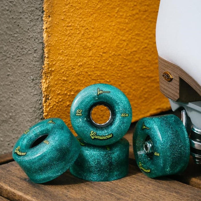 Luminous Light Up Quad LED Roller Skate Wheels Glitter Jade Green Glitter  62mm 85A - Lucky Skates
