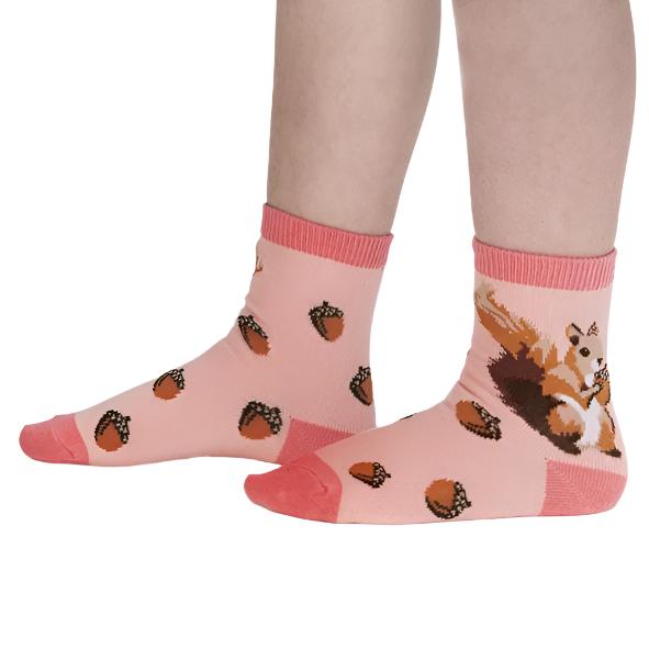 PEACH PINK CREW SOCK SQUIRREL