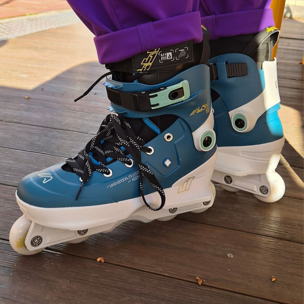 Teal Blue Aqua Inline Aggressive Skates with white soul plates and white wheels - Lucky Skates 