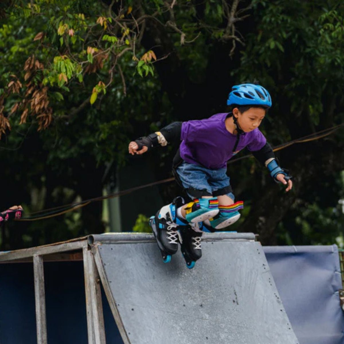 Flying Eagle Vireo Skate Park Aggressive Kids Junior Adjustable Inline Skates Black Blue - Lucky Skates 