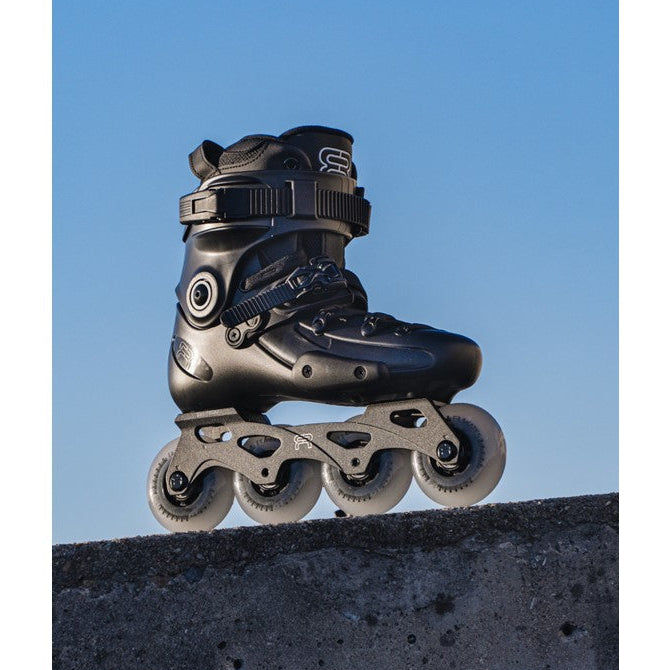 BLACK KIDS ADJUSTABLE INLINE SKATES - LUCKY SKATES 