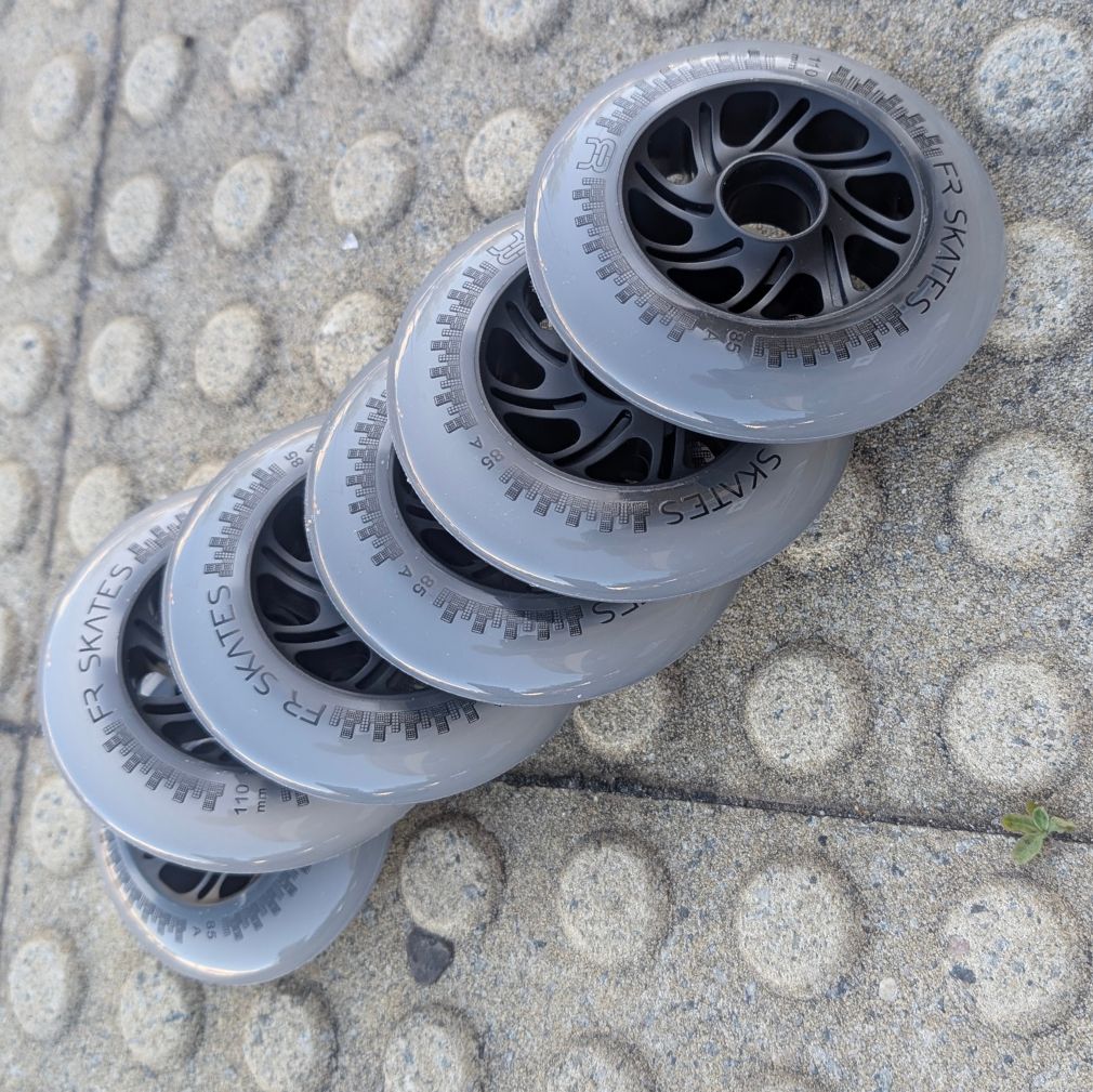 FR Downtown Natural Inline Wheels 85A 110mm - 6 pack - Lucky Skates 