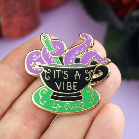 Jubly Umph It's A Vibe Pin - Lucky Skates
