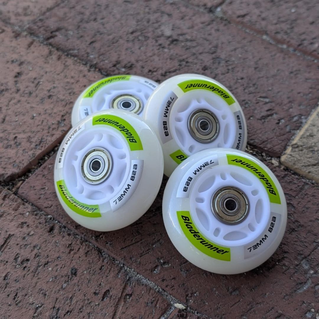 Bladerunner LED Light Up Inline Wheels with Bearings 72mm 82A -  Lucky Skates