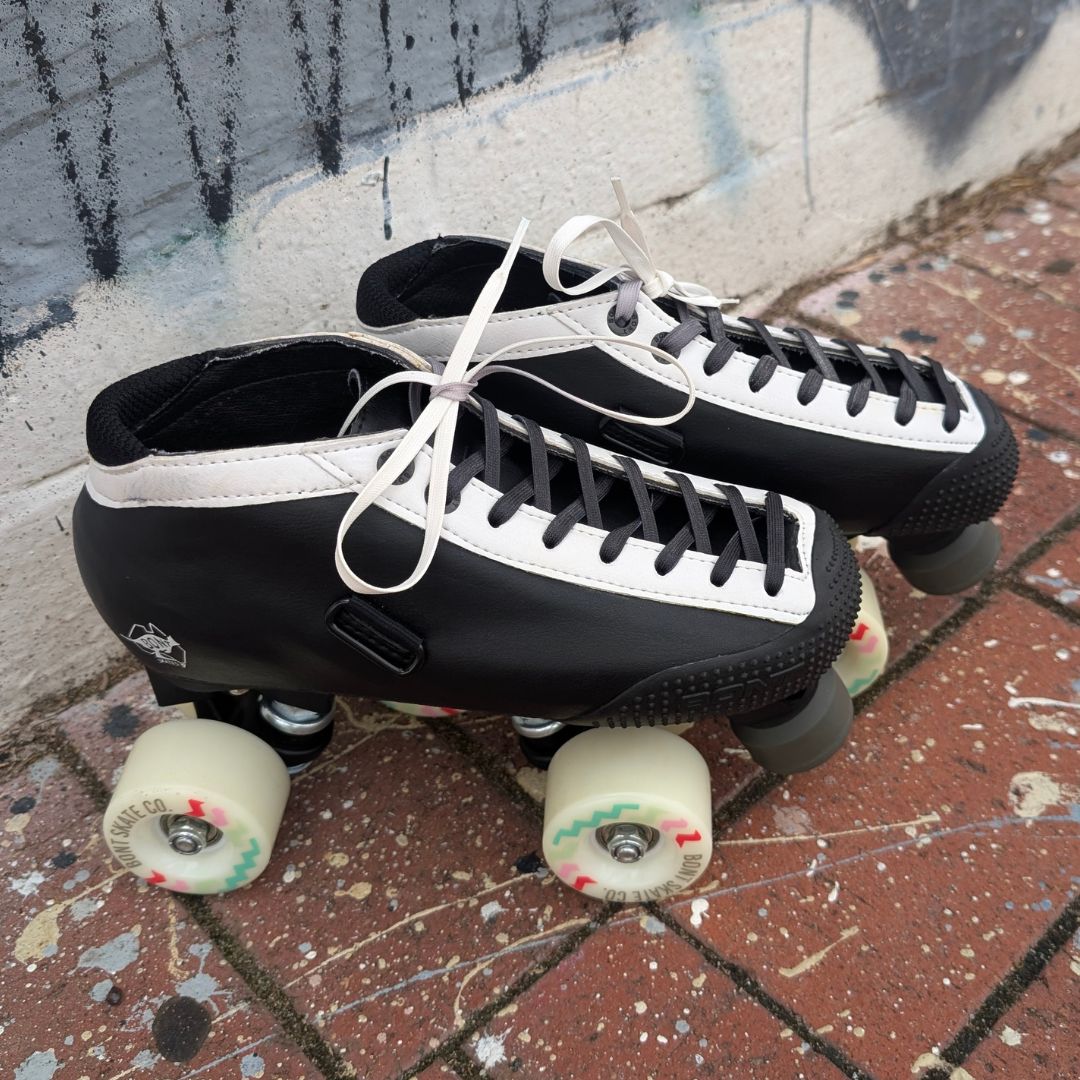 Lucky Laces Black White Two Tone Duet Quad Roller Skate Laces 54" - Lucky Skates 