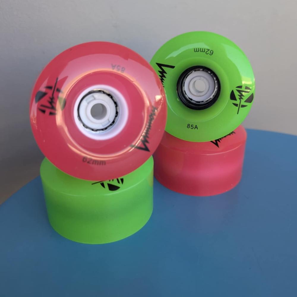Luminous LED Quad Wheels Xmas Shine 62mm 85A - 4 pack - Lucky Skates 