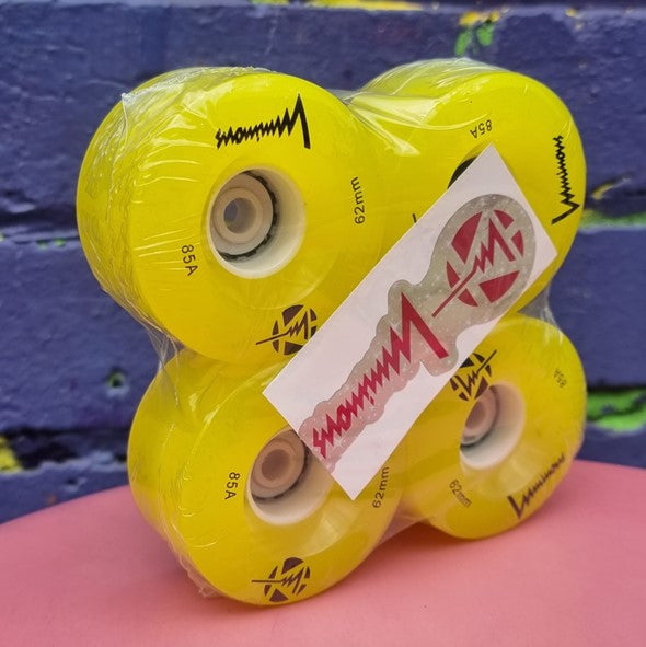 yellow led light up rollerskate wheels 