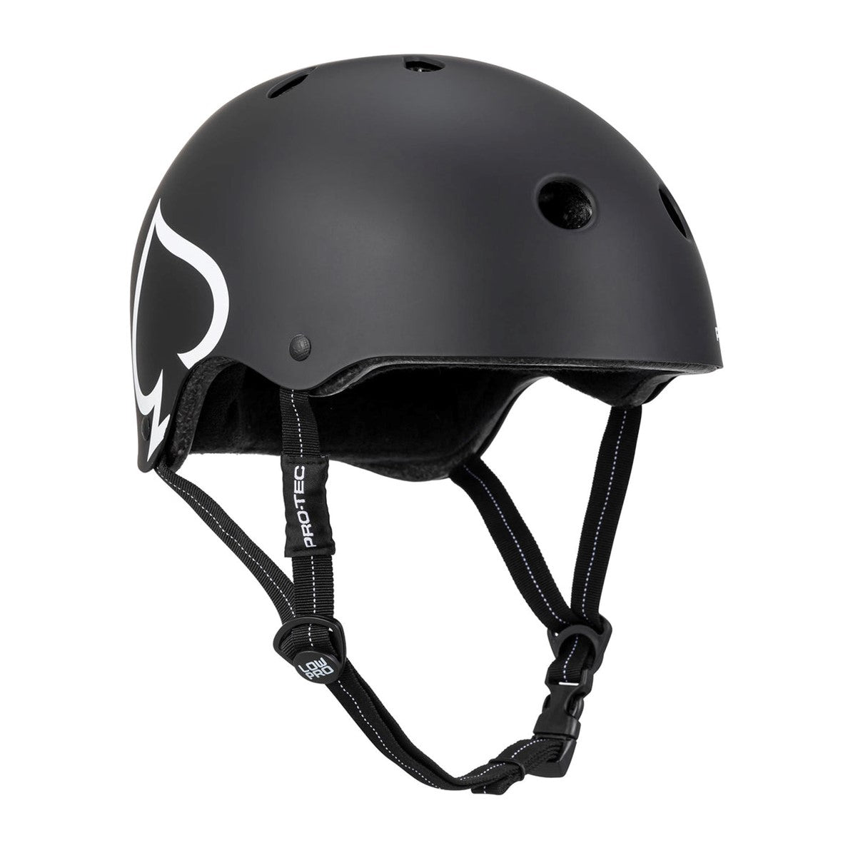 black skate helmet 