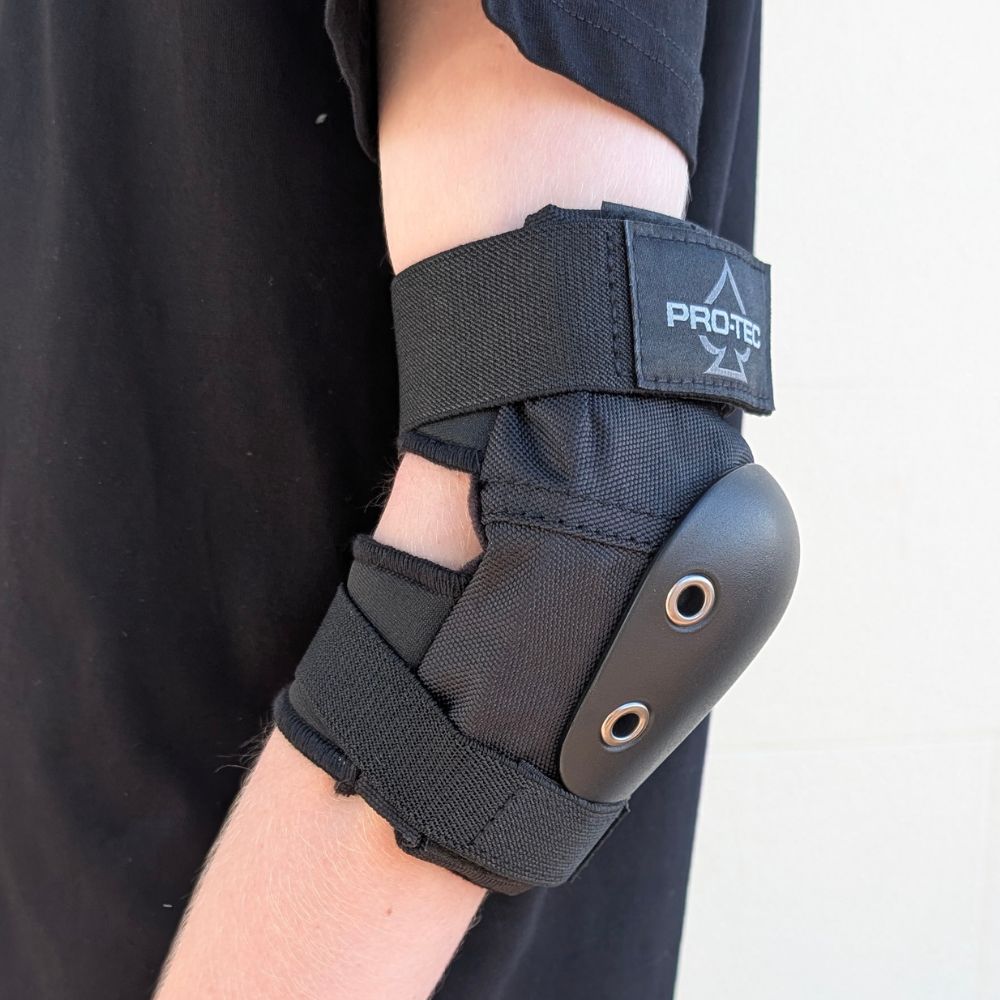 Pro-Tec Pro Line Skate Elbow Pads Black - Lucky Skates 