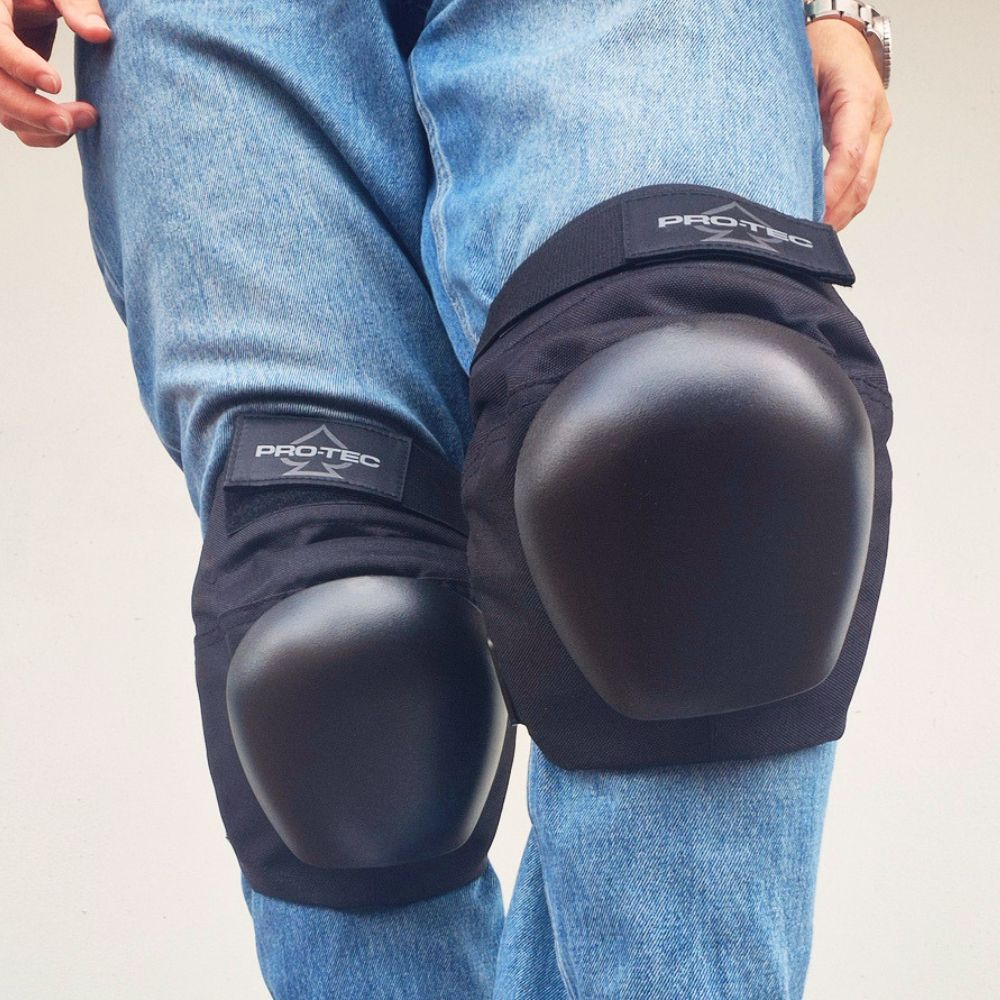 Pro Tec Vert Black Skateboard Knee Pads - Lucky Skates 