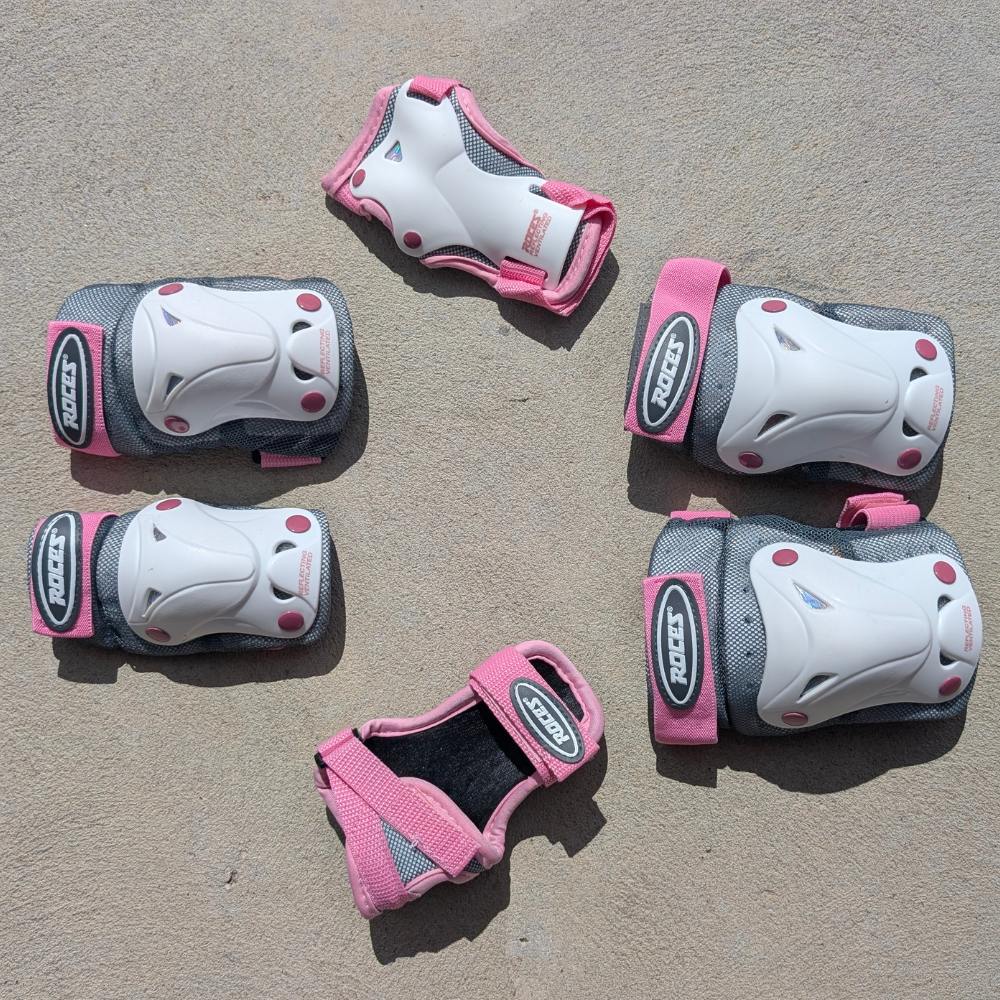 Roces Junior Kids Ventilated Pink 3-Pack Skate Pad Set - Knee Pads / Elbow Pads / Wrist Guards - Lucky Skates
