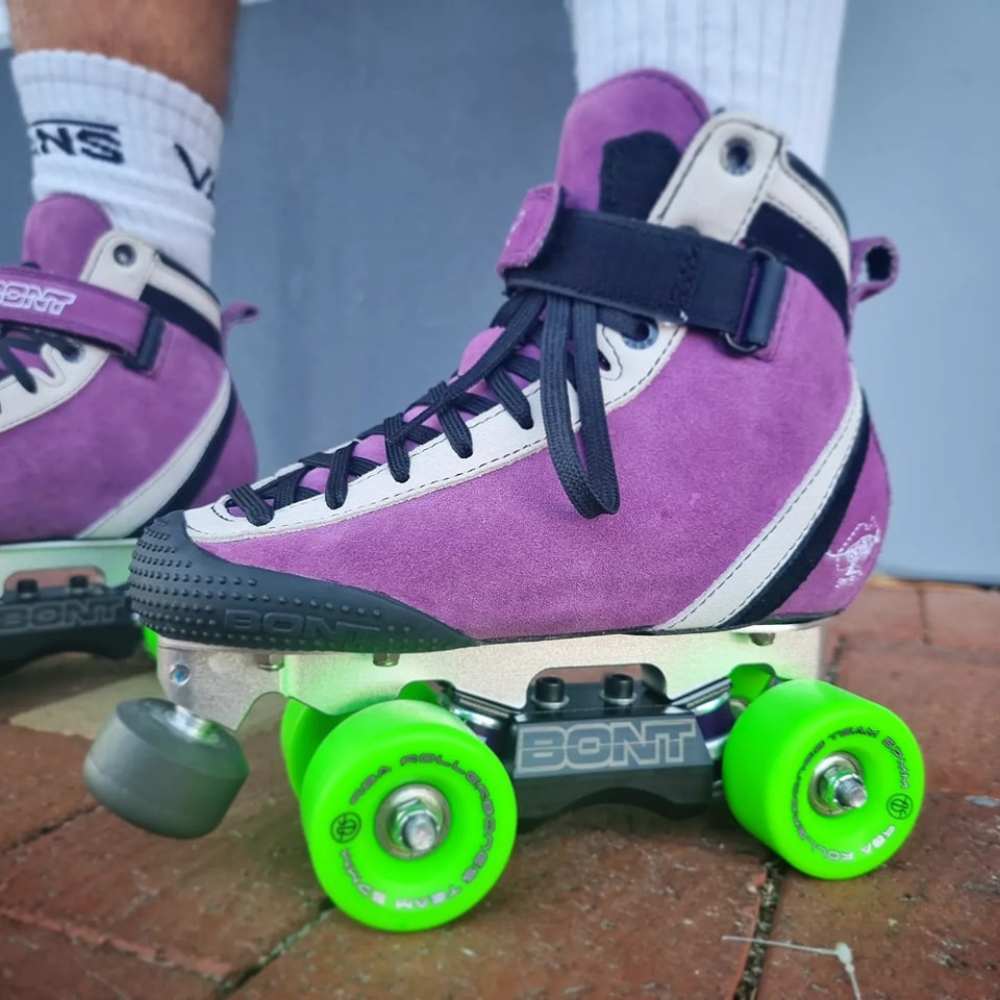 Rollerbones Team Logo Wheels Green 98A, 101A - 8 pack