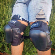 S1 Pro Skate Knee Pads Gen 4.5 Black - Lucky Skates