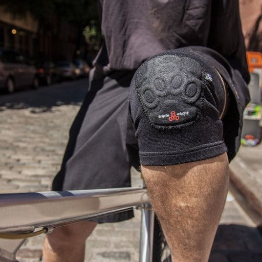 Triple 8 Covert Knee Pads Black