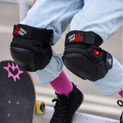 Triple 8 KP44 Knee Pads - Lucky Skates