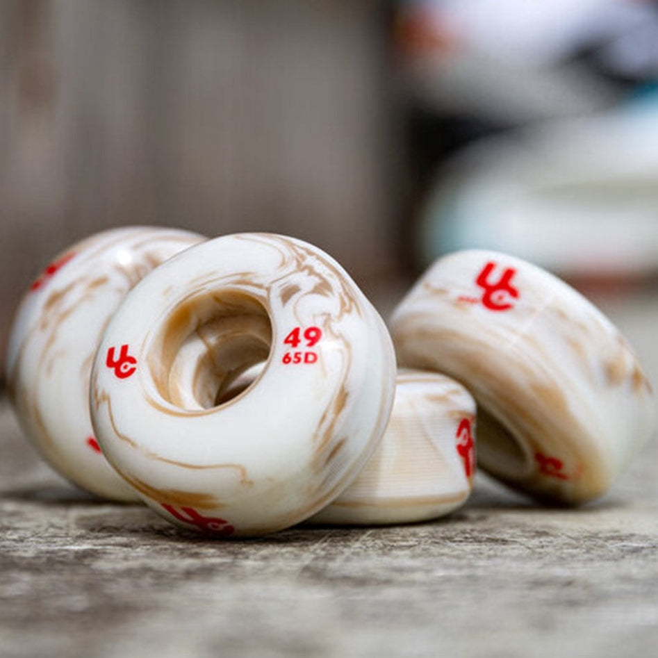 Undercover Anti-Rocker Aggressive Inline Wheels White/Gold 49mm 65D - 4 Pack - Lucky Skates 