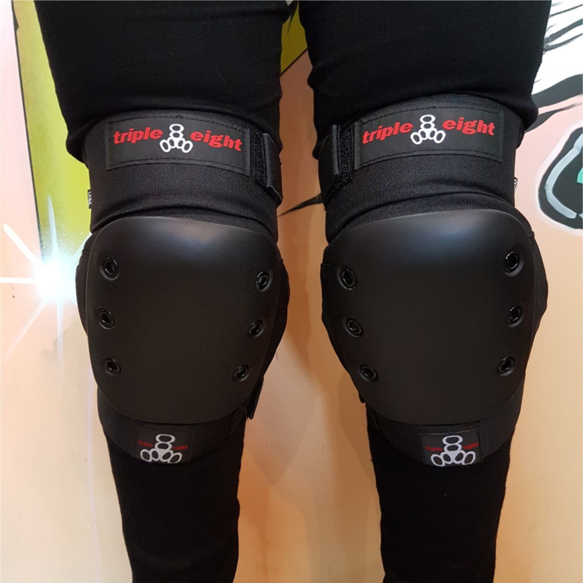 triple 8 park kp22 knee pads 