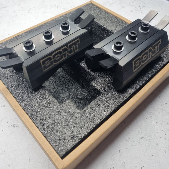 black grind slide blocks for rollerskates in box 