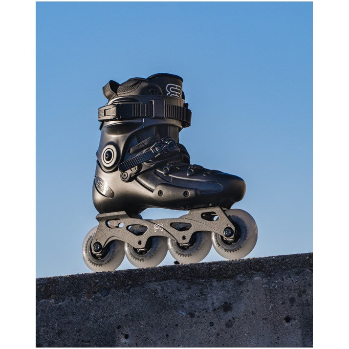 BLACK KIDS ADJUSTABLE INLINE SKATES 