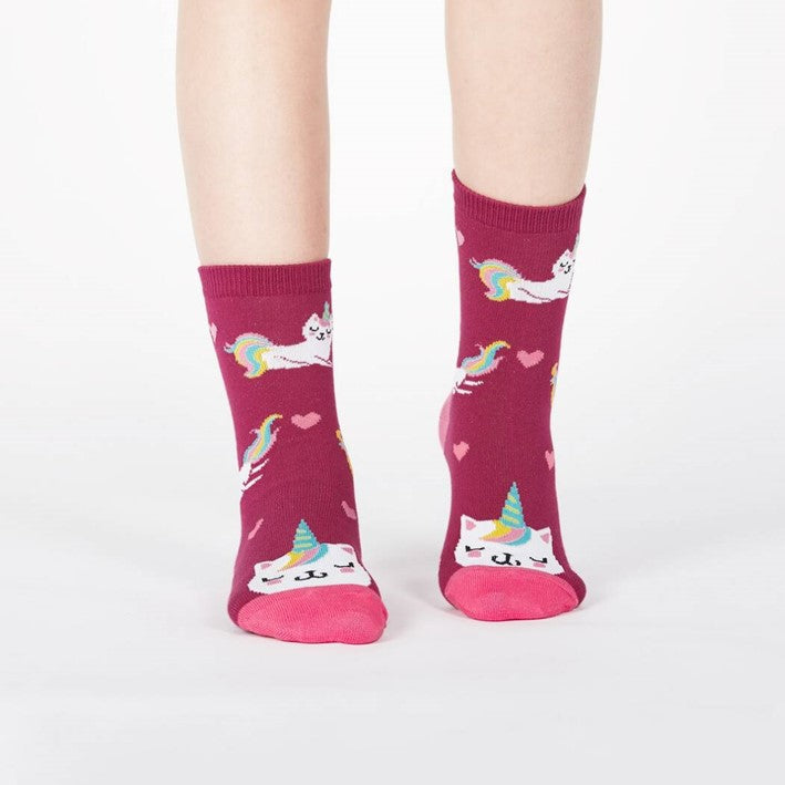 PINK CREW SOCKS TTERN OF CAT UNICORNS CAT UNICORN FACE ABOVE TOE