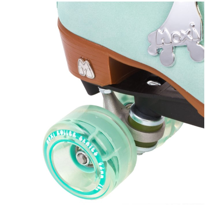 aqua teal rollerskates 