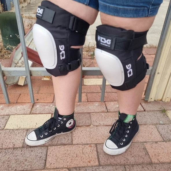 TSG Roller Derby 3.0 Knee Pads - Lucky Skates